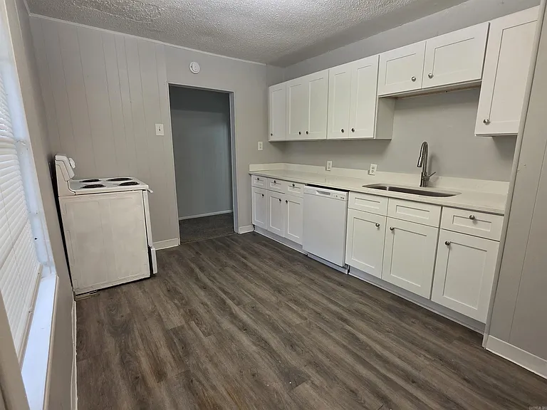 4912 Gum St — Photo 5