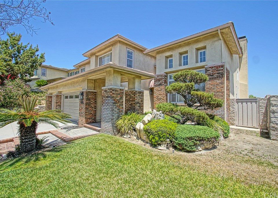1st image of 20567 Crestline Dr