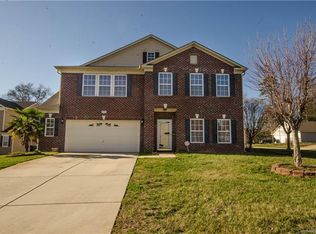 978 Capetown Ln, Clover, SC 29710