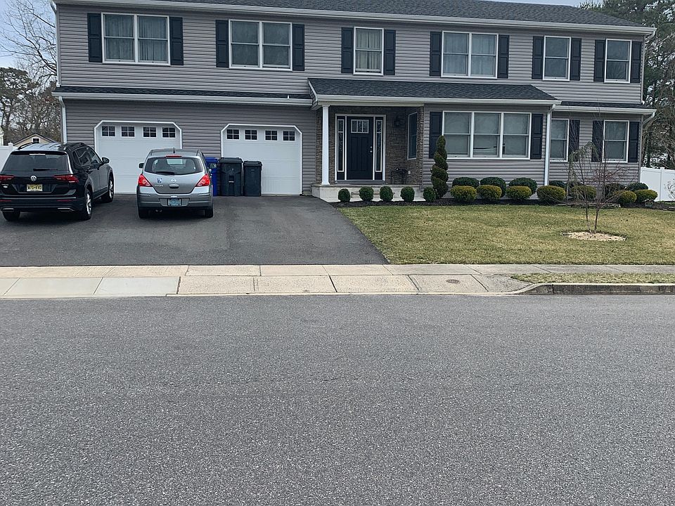 1st image of 633 Branch Dr