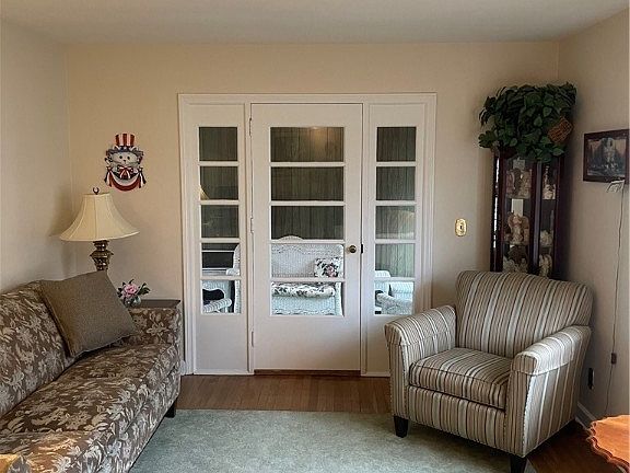 3rd image of 1027 Jessie Ave