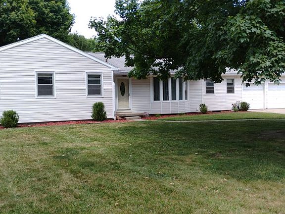 5th image of 3126 McCain Rd