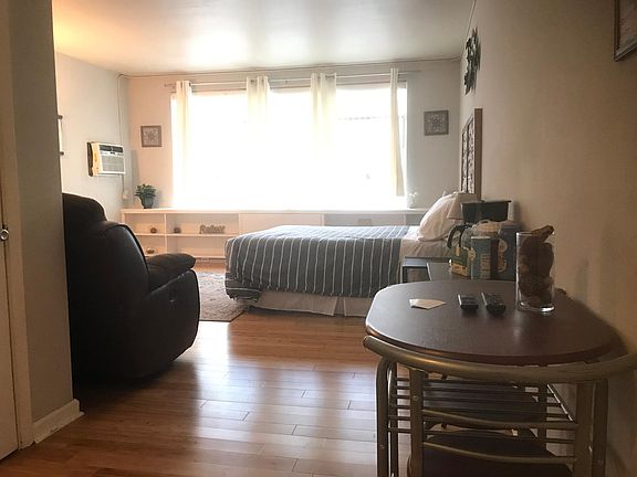 4th image of 16 Buttles Ave #22B