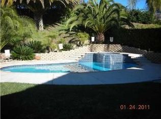 374 Apollo Dr, Vista, CA 92084