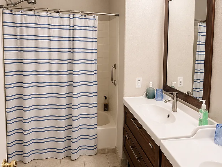 8954 N Veridian Dr #3 — Photo 7