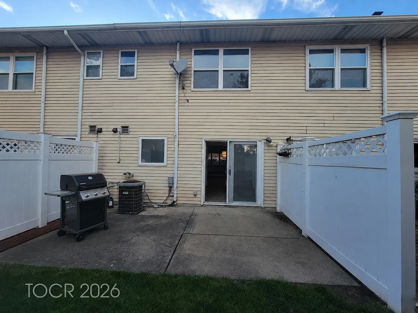2 bed, 1.5 bath, $2,700 — Photo 4