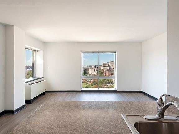 3rd image of 153-50 89th Ave #623