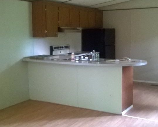 2nd image of 275 Elliot Dr