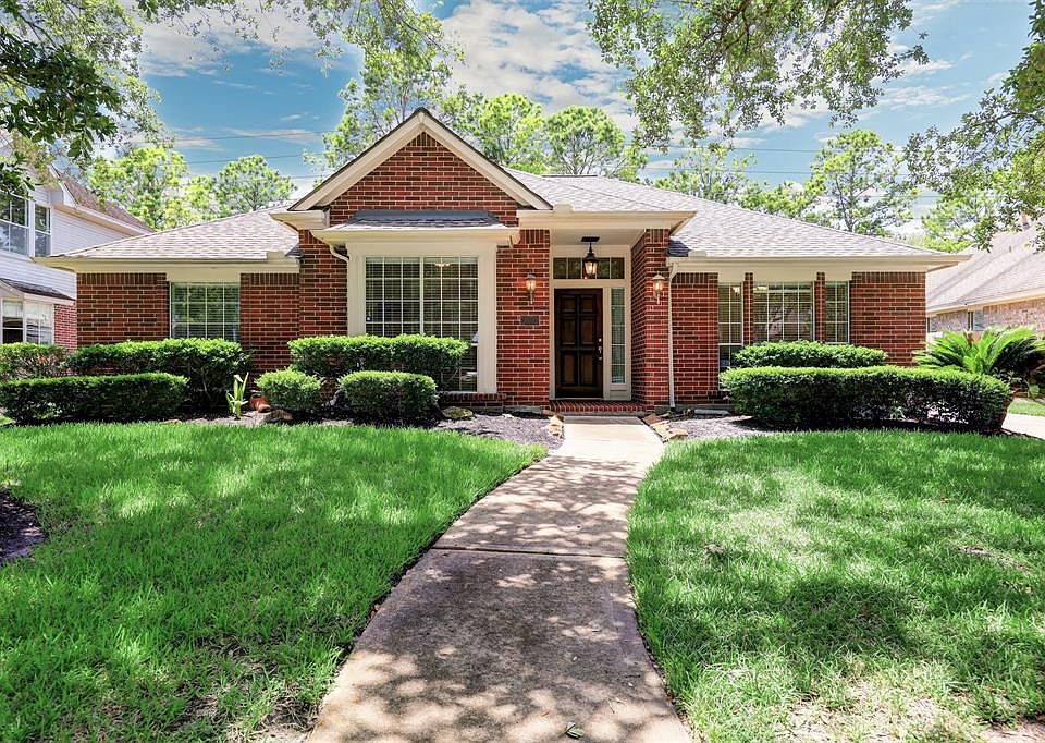 1st image of 1102 Hathorn Way Dr