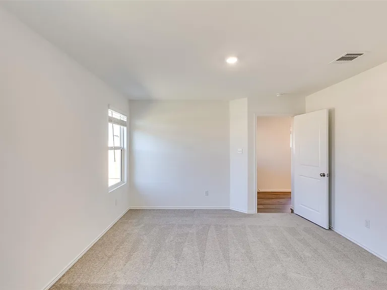 318 Canley Loop — Photo 24