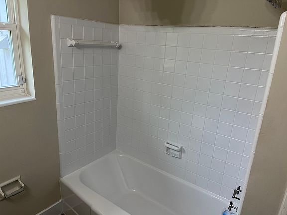 2nd image of 4304 Teenie St