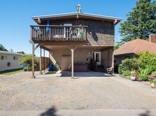 1035 SW 10th St, Lincoln City, OR 97367