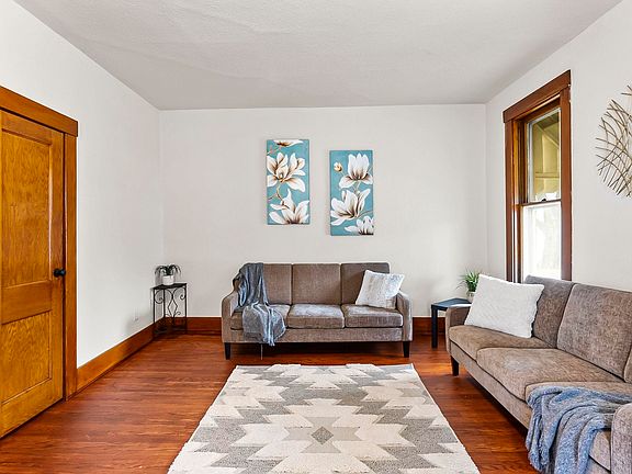 4th image of 1631 Howell St