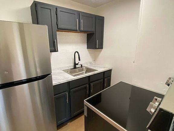 3rd image of 120 Bellerive Blvd #120A