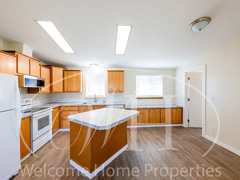 2274 Last Chance Rd — Photo 3