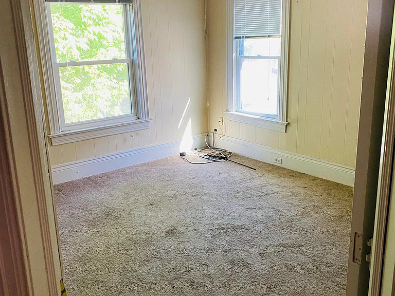 131 Rosedale St #2 — Photo 14