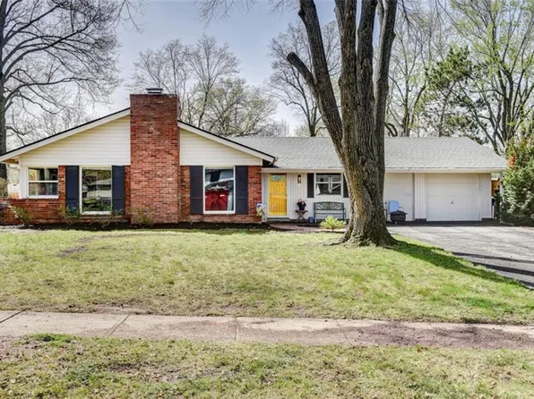 6025 W 87th Ter, Overland Park, KS 66207