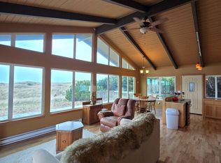 1902 NW Oceania Dr, Waldport, OR 97394
