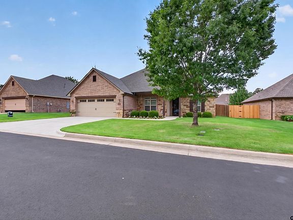 3rd image of 4354 Madera Dr