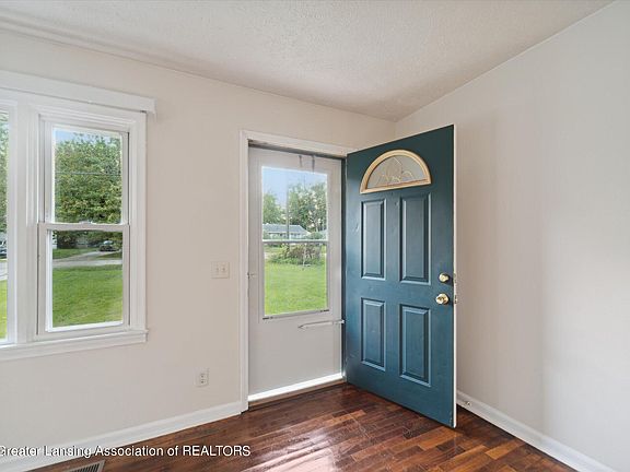 4th image of 6057 Southbrook Ave