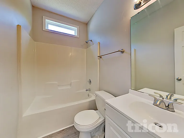 1904 Nigel Ct — Photo 16