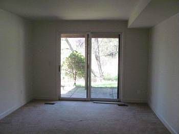 4th image of 3190 Parkland Dr