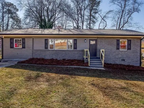 12 Peachtree Cir SE, Marietta, GA 30060