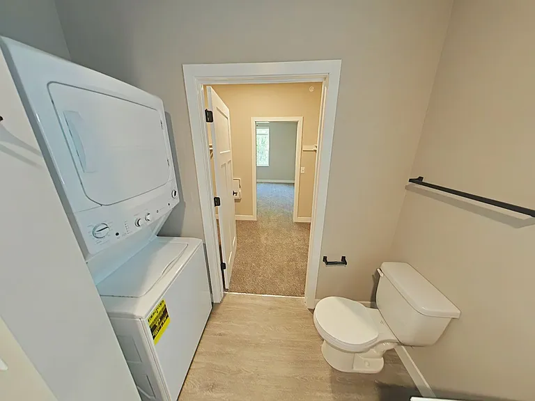 Beaverbrook Apartments — Photo 26