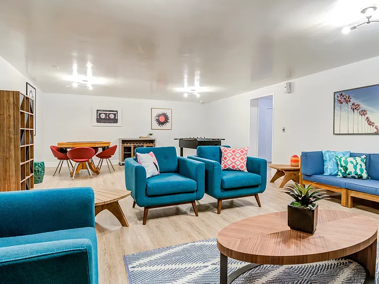 Club Room 3