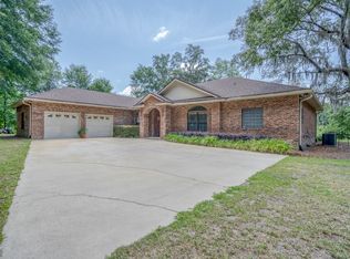 28483 Lake Hampton Rd, Hilliard, FL 32046