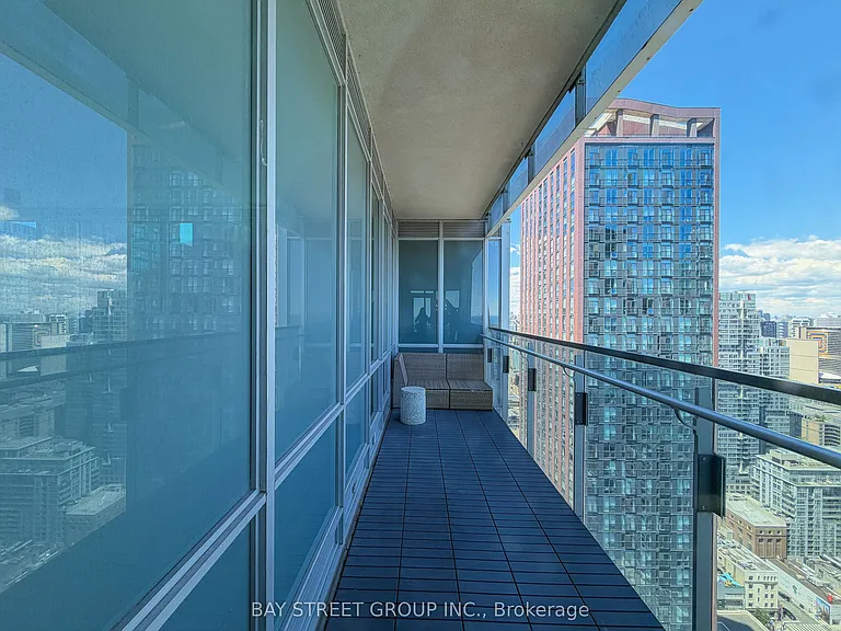 80 John St #4011 — Photo 11