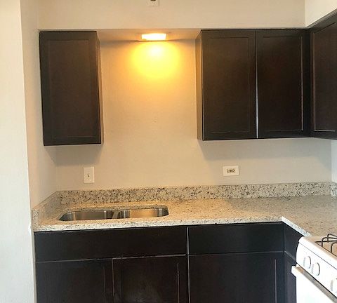 4th image of 4438 Prescott Ave APT 4C