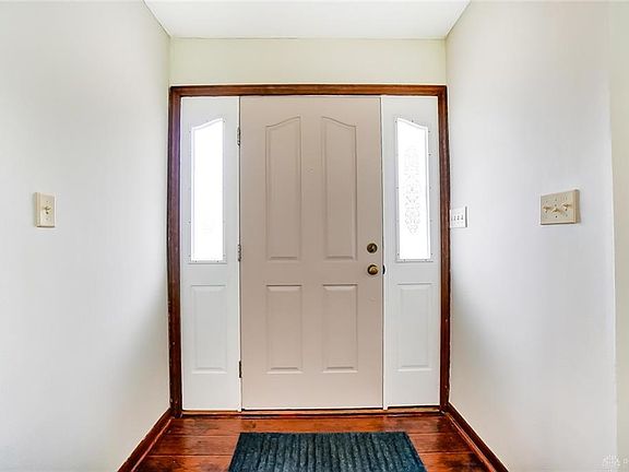 5th image of 1650 Pinecrest Dr