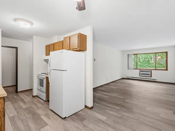 Laurel Place Apartments