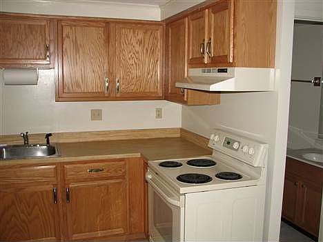 3rd image of 18547 Split Rock Ln