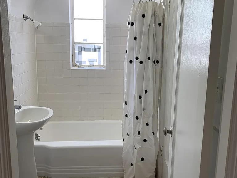 1930 E Mabel St — Photo 11