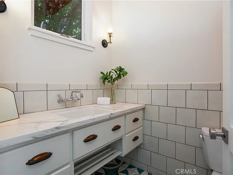 2217 Laurel Pl — Photo 22