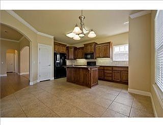 4th image of 6108 S 36th St