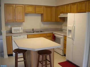 4 Golf View Ct, Pine Hill, NJ 08021