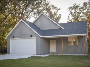 19 Rosenheath Cir, Bella Vista, AR 72715
