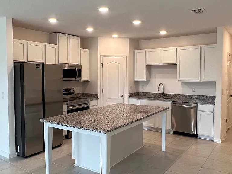 32162 Pond Apple Bnd — Photo 11