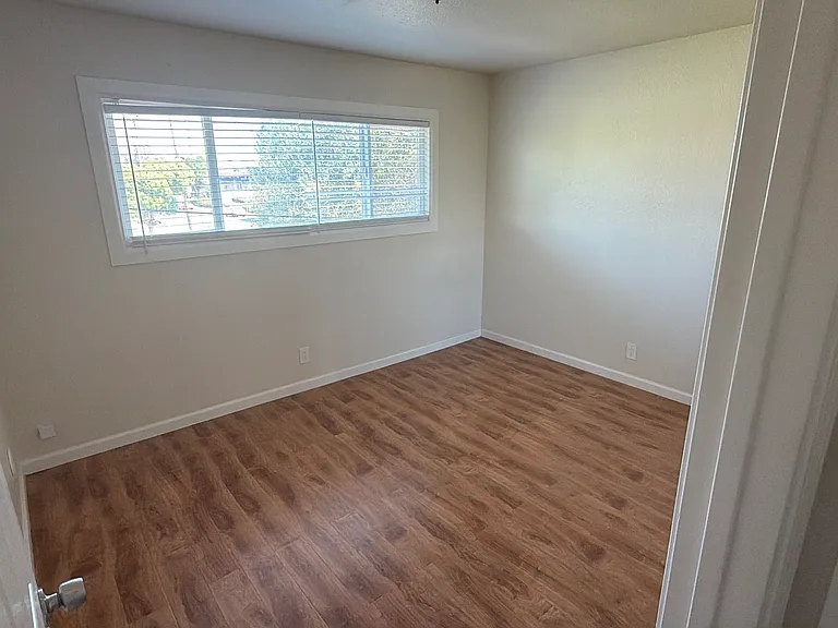 3501 Fairview Dr #1 — Photo 8