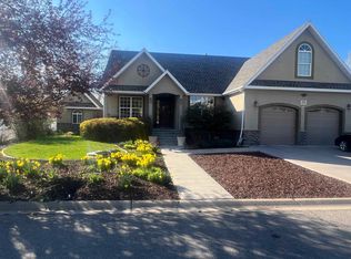 352 River Bend Dr, Mountain View, WY 82939