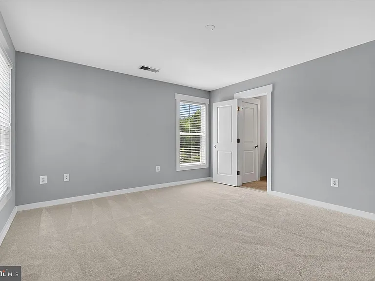 22463 Verde Gate Ter — Photo 21