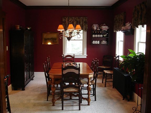 Formal dining