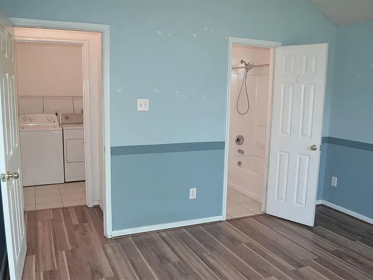 14107 Running Bear Dr — Photo 20