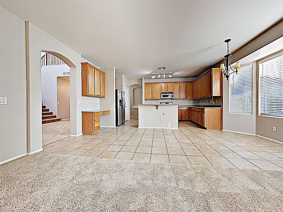 1st image of 16671 W Saguaro Ln