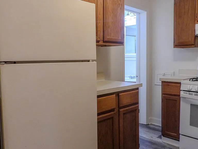 1560 E. Broad St. — Photo 51