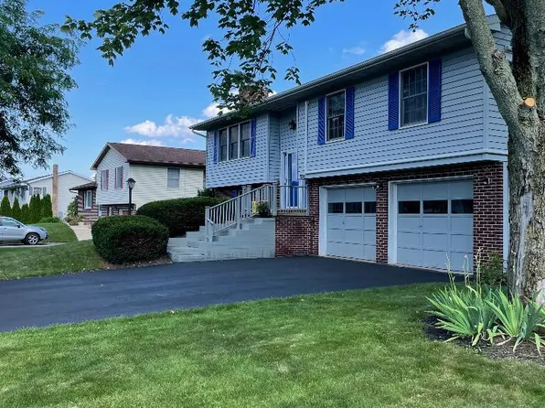 2280 Bristol Ave, State College, PA 16801