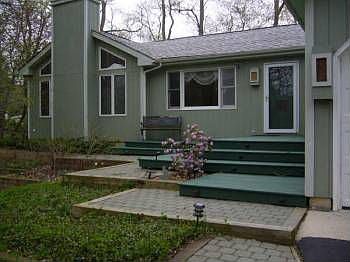 1st image of 9006 Vine Ave